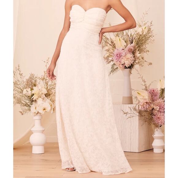 NWT Lulus Met Your Match Cream‎ Strapless Ruched Maxi Dress - Picture 1 of 8